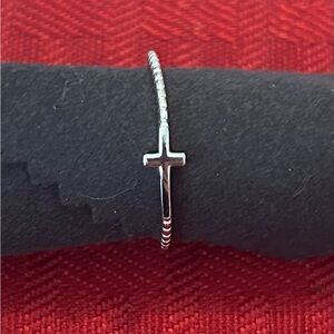 Elegant Silver Cross Ring